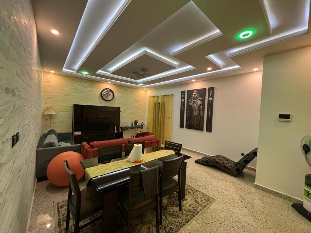 Smb-Gn Residence Lambandji - Electricite Et Wifi H24 科纳克里 外观 照片