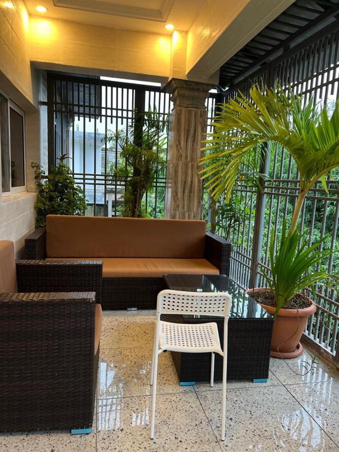 Smb-Gn Residence Lambandji - Electricite Et Wifi H24 科纳克里 外观 照片