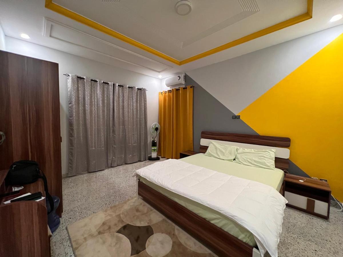 Smb-Gn Residence Lambandji - Electricite Et Wifi H24 科纳克里 外观 照片